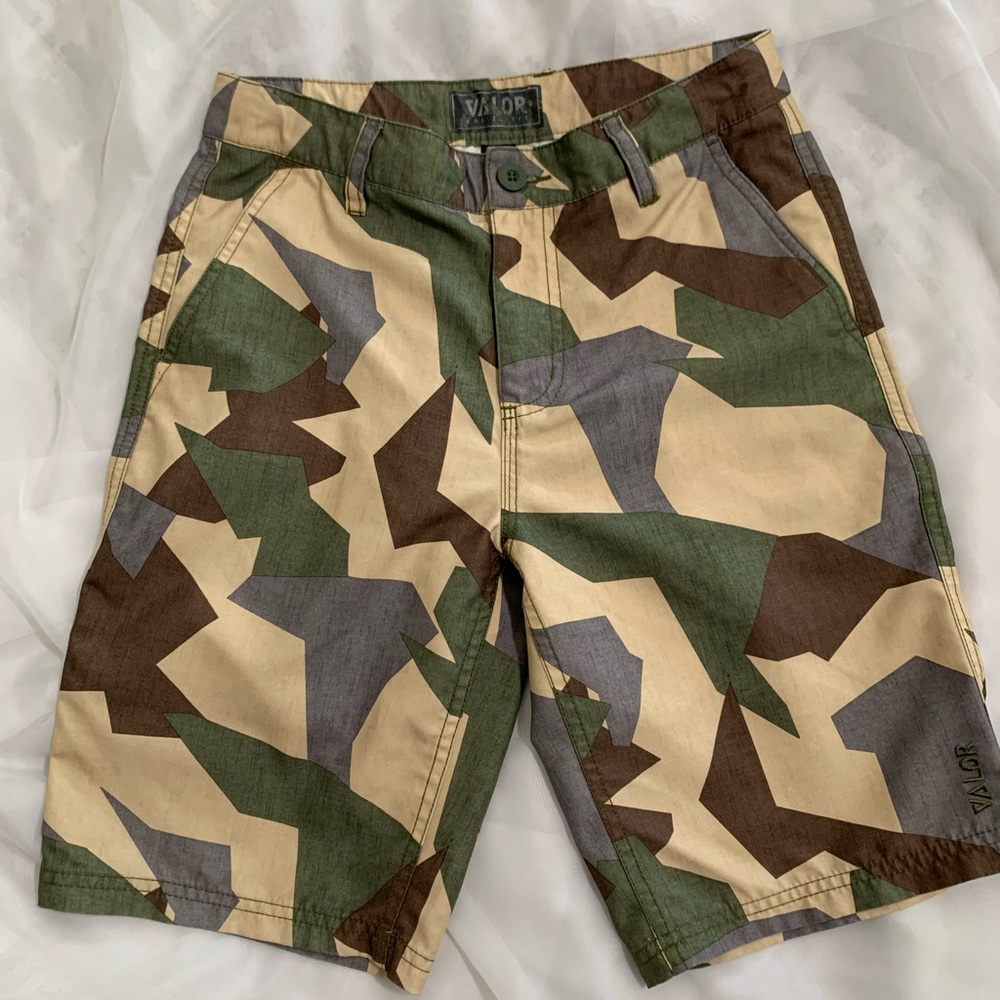 Valor mens Board Shorts Size 26" Trunks Swim Surf Camo Print